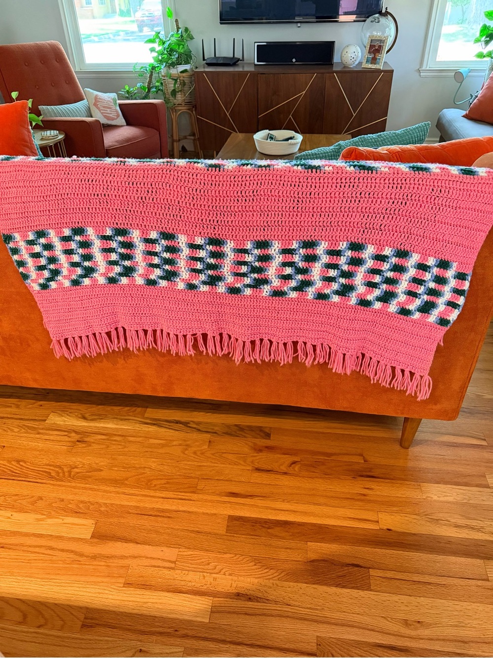 Vintage Handmade Crochet Afghan Blanket Pink Green White Geometric Fringe Boho - Picture 7 of 7